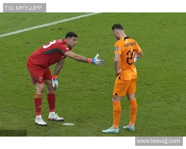 独立队与圣马丁图的激烈对决揭示足球战术与团队精神的完美结合