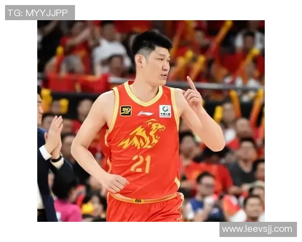 胡金秋：从青涩新星到CBA赛场的绝对核心，见证篮球梦想的成长之路